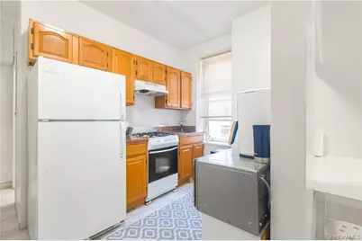 1717 Voorhies Avenue, Brooklyn, NY 11235 - Photo 23