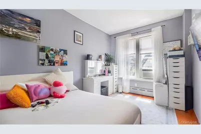 1717 Voorhies Avenue, Brooklyn, NY 11235 - Photo 7