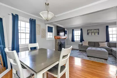 81 Stuart Street, Lynbrook, NY 11563 - Photo 5