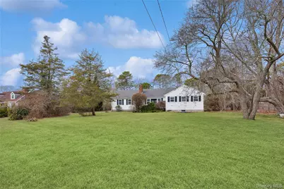 4 E Rampasture Road, Hampton Bays, NY 11946 - Photo 31
