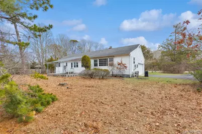 4 E Rampasture Road, Hampton Bays, NY 11946 - Photo 27