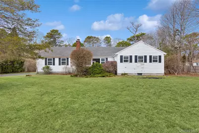 4 E Rampasture Road, Hampton Bays, NY 11946 - Photo 1