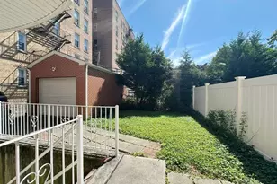 143-22 Beech Ave, Flushing, NY 11355 - Photo 19