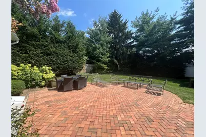 36 Midland Street, Cold Spring Harbor, NY 11724 - Photo 17