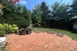 36 Midland St, Cold Spring Harbor, NY 11724 - Photo 17