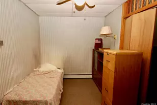 66-22 79th Pl, Middle Village, NY 11379 - Photo 9