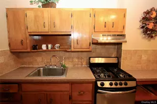 66-22 79th Pl, Middle Village, NY 11379 - Photo 3