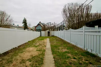 6622 79th Place, Middle Village, NY 11379 - Photo 23