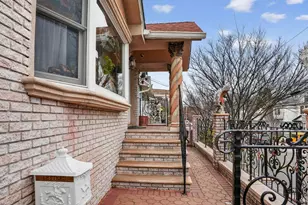 94-29 Park Ln S, Woodhaven, NY 11421 - Photo 3