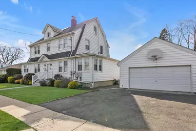 700 Partridge Avenue, West Hempstead, NY 11552 - Photo 23