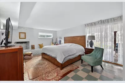 372 Clay Pitts Road, East Northport, NY 11731 - Photo 21