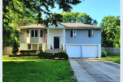 372 Clay Pitts Road, East Northport, NY 11731 - Photo 1