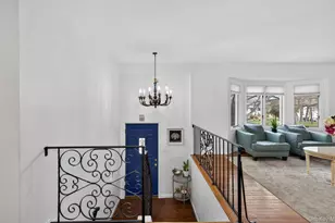 372 Clay Pitts Rd, East Northport, NY 11731 - Photo 3