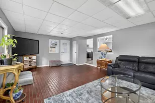 372 Clay Pitts Rd, East Northport, NY 11731 - Photo 15