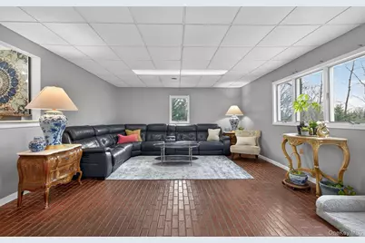 372 Clay Pitts Road, East Northport, NY 11731 - Photo 13