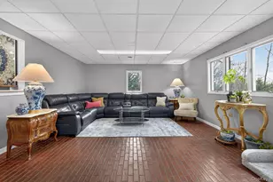 372 Clay Pitts Rd, East Northport, NY 11731 - Photo 13