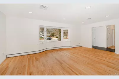 263 N Country Road, Smithtown, NY 11787 - Photo 11