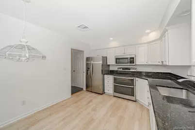 263 N Country Road, Smithtown, NY 11787 - Photo 17