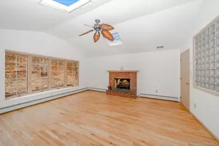 263 N Country Rd, Smithtown, NY 11787 - Photo 19