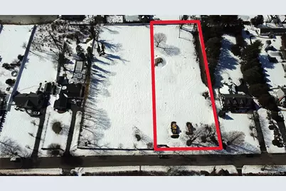 100 Awixa Avenue, Bay Shore, NY 11706 - Photo 5