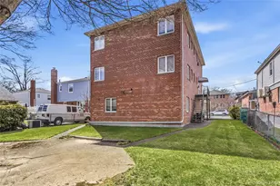 42-29 217th St, Bayside, NY 11361 - Photo 39