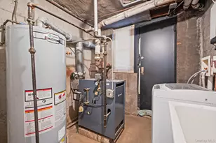 148-07 61st Rd, Flushing, NY 11367 - Photo 19