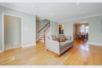 148-07 61st Road, Flushing, NY 11367 - Photo 5