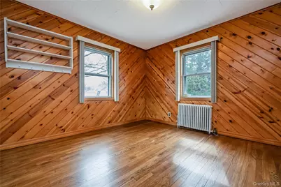 124 Greystone Road, Rockville Centre, NY 11570 - Photo 15