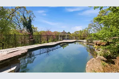 33 Greenbriar Drive, Chappaqua, NY 10514 - Photo 3