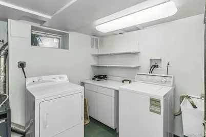 1844 Old Mill Road, Merrick, NY 11566 - Photo 21