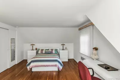 1844 Old Mill Road, Merrick, NY 11566 - Photo 13