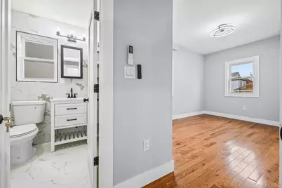 9210 104th Street, Richmond Hill, NY 11418 - Photo 13