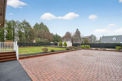 40 E 24th Street, Huntington Station, NY 11746 - Photo 31