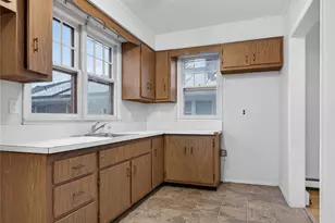 40 E 24th St, Huntington Station, NY 11746 - Photo 13