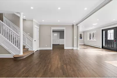 348 Mulry Lane, Lawrence, NY 11559 - Photo 7