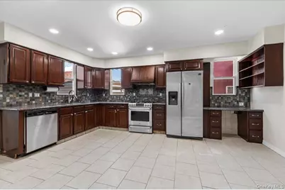 348 Mulry Lane, Lawrence, NY 11559 - Photo 11