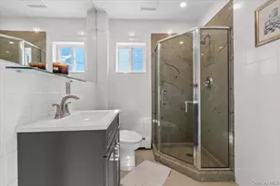 348 Mulry Ln, Lawrence, NY 11559 - Photo 15