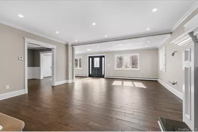 348 Mulry Lane, Lawrence, NY 11559 - Photo 9