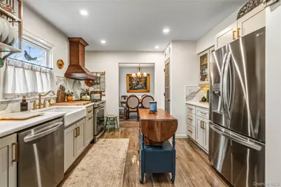 31 Munson Court, Melville, NY 11747 - Photo 17