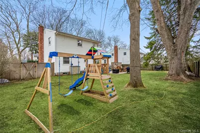 31 Munson Court, Melville, NY 11747 - Photo 35