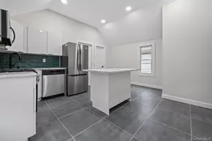 107-32 108th St, Richmond Hill, NY 11419 - Photo 15