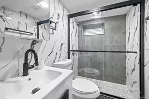 107-32 108th St, Richmond Hill, NY 11419 - Photo 17