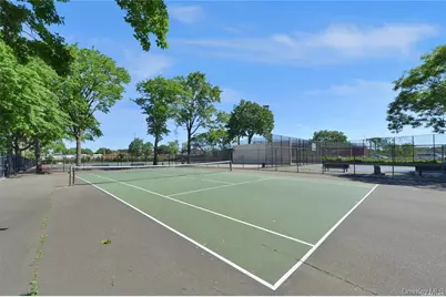 61-20 Grand Central Parkway #A307, Forest Hills, NY 11375 - Photo 17