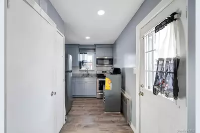 1333 5th Avenue, Bay Shore, NY 11706 - Photo 11