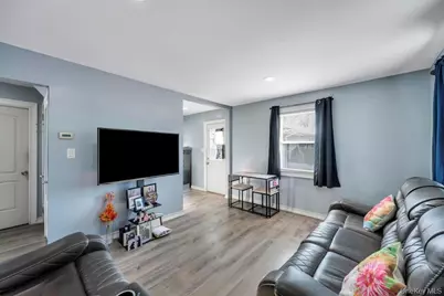 1333 5th Avenue, Bay Shore, NY 11706 - Photo 9