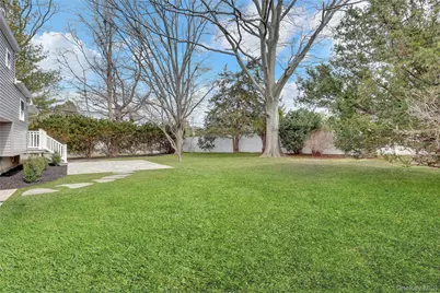 10 Poet Lane, Greenlawn, NY 11740 - Photo 31