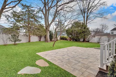 10 Poet Lane, Greenlawn, NY 11740 - Photo 29