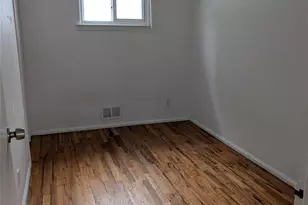 107 Morton Blvd, Plainview, NY 11803 - Photo 9