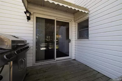 65 Jarvis Place, Lynbrook, NY 11563 - Photo 19