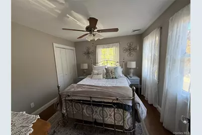 105 Myrtle Avenue, Port Jefferson, NY 11777 - Photo 9